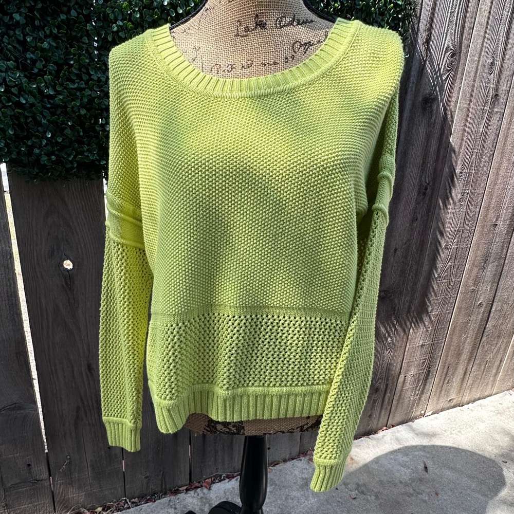 Splendid Lime Knit Pullover Sweater Bundle 2 = 20% off & free shipping!